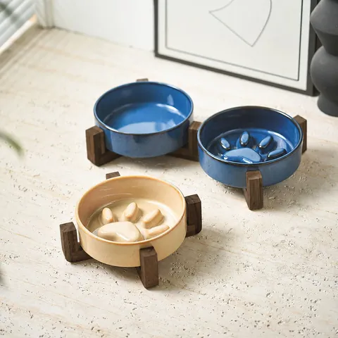 Japanse Ovengeglazuurd Keramiek Huisdier Bak Slow Feeder Anti-Stikken Hond Kat Voerbak Met Verhoogde Houten Standaard