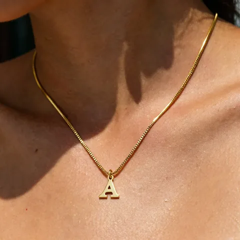 Minimalist 18K Gold Plated Titanium Steel Initial Necklace For Women Men Capital Letter Pendant Box Chain Fashion Jewelry Gift