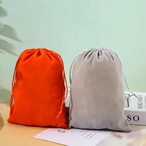 Pochons en Velours Doux Avec Cordon de Serrage pour Rangement de Bijoux Emballage Cadeau Petits Sacs de Fête de Mariage Style Coréen Plusieurs Tailles