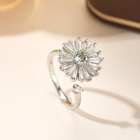 Rotating Daisy Copper Ring For Women Zirconia Micro Inlaid Spinner Sunflower Adjustable Open Ring Stress Relief Jewelry