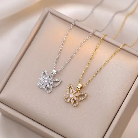 Fashion Rotating Zircon Butterfly Necklace For Women Titanium Steel Gold Silver Plated Dainty Floral Butterfly Pendant Clavicle Chain Jewelry