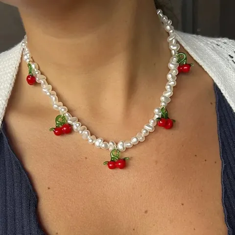 Collier Bracelet en Perles d'Eau Douce Naturelles Fraise Rose Fleur en Verre Soufflé Acier Titane Plaque Or 18k Bijoux