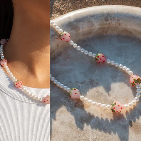 Collier Bracelet en Perles d'Eau Douce Naturelles Fraise Rose Fleur en Verre Soufflé Acier Titane Plaque Or 18k Bijoux