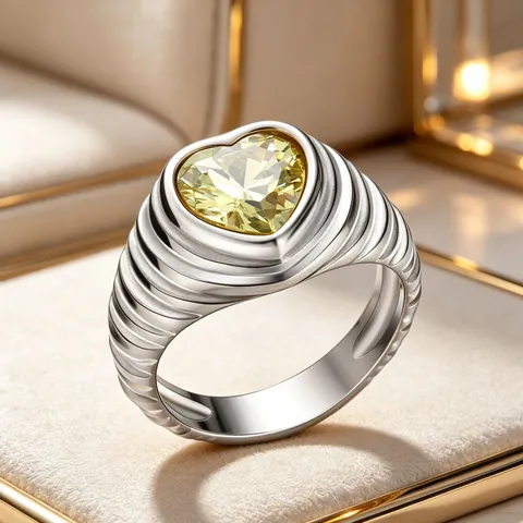 Vintage Stainless Steel 18K Gold Plated Heart Rhinestone Ring Ribbed Wave Texture Individual Niche Fashion Finger Ring For Women Jewelry