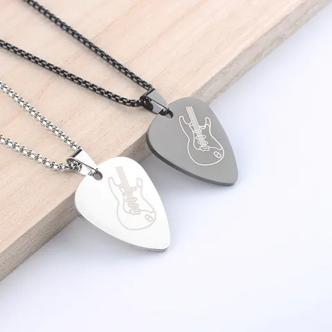 Stainless Steel Guitar Pick Pendant Necklace Music Theme Heart Pattern Pick Charm Necklace For Men Women Minimalist Jewelry