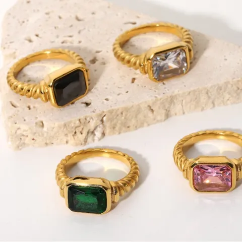 Vintage Roestvrij Stalen Rechthoekige Zirkonia Ring Voor Vrouwen Verguld Gedraaide Spiraal Croissant Band Emerald Ring