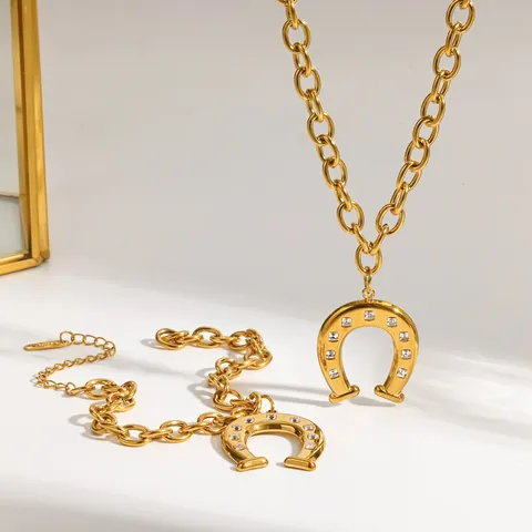 Stainless Steel Horseshoe U-Shape Pendant Jewelry Set 18K Gold Plated Rhinestone Necklace Bracelet Set For Women Fashion