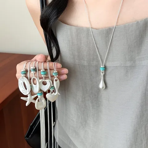Collier Pendentif Géométrique en Alliage Brossé Minimaliste pour Femme Style Coréen Mode Étoile Poisson Cœur Chaîne de Clavicule Bijoux
