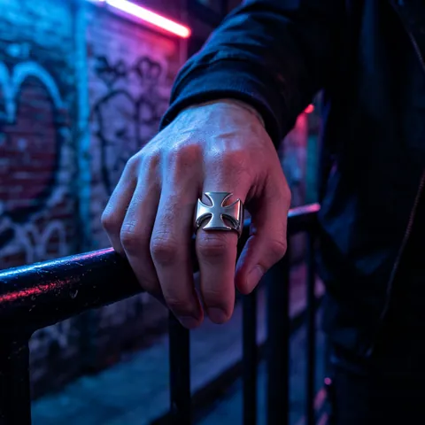 Vintage Roestvrijstalen IJzeren Kruis Ring Voor Heren Dames Punk Rock Gothic Maltezer Kruis Opengewerkte Bandring Mode Biker Sieraden