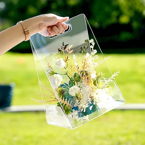 Acrylic Triangular Handle Flower Box Clear Transparent Portable Gift Packaging For Wedding Valentine Day Birthday Souvenir