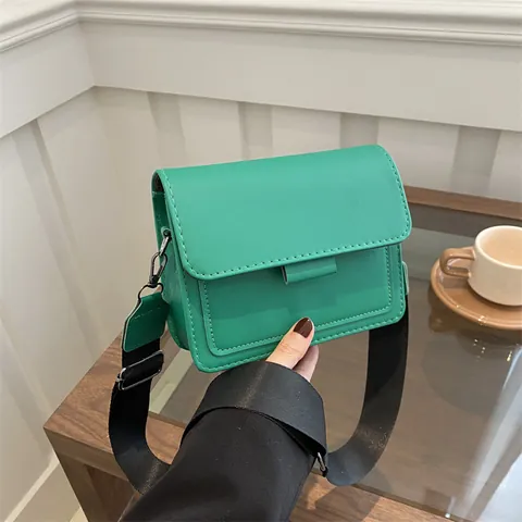 Vrouwen Minimalistische PU Lederen Crossbody Tas Mode Enkele Schouder Telefoon Portemonnee Stijlvolle Vierkante Tas Met Brede Verstelbare Riem
