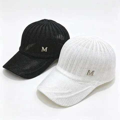 Gorra de Béisbol de Malla de Punto para Mujer Con Logotipo de Letra M de Metal Strass Transpirable Protección Solar Vacaciones de Verano Moda al Aire Libre Sombrero Ajustable