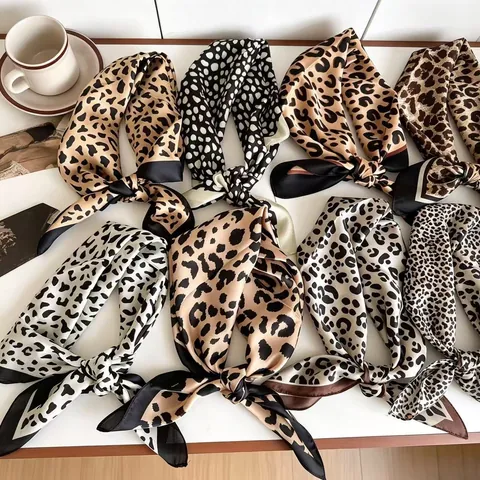 Vintage Leopardenmuster Satin Quadratisches Tuch Für Damen Retro Tiermuster Halstuch Mode Kopftuch Haar Zubehör Elegant Tasche Sjaal