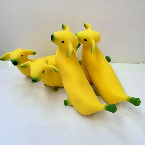TPR Bananenhund Squishy Spielzeug Kreativ Dehnbar Simulation Sand Hund Stressabbau Spielzeug Für Kinder Erwachsene Neuheit Desktop Ornament