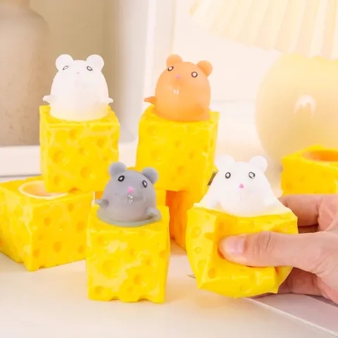 Jouet à Presser Mignon Souris Fromage et Ours Fraise pour Enfants Adultes Bureau Anti-stress Squishy Cup Décompression