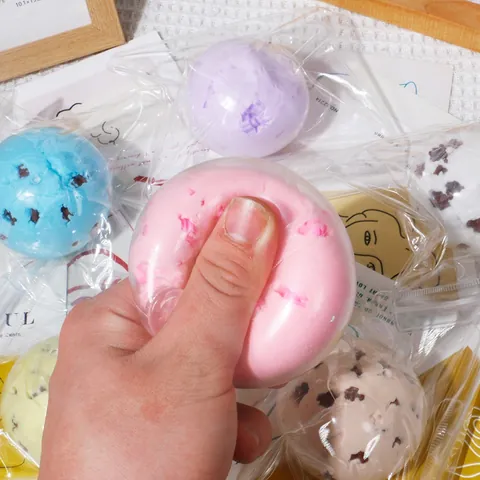 Palla Antistress Squishy in Burro TPR Fatto a Mano Consistenza Cremosa Cookie Crumble Giocattolo Decompressivo per Bambini Adulti Regalo