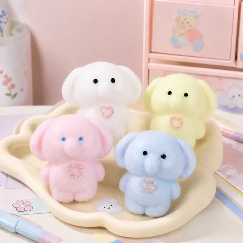 Olifant Squishy Speelgoed Voor Stressverlichting Schattige Cartoon Geflokt Dier Fidget Speelgoed Zacht TPU Materiaal Met Hartdecor