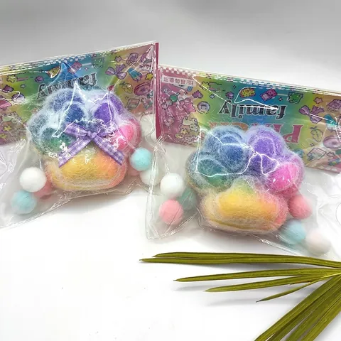 Jouet Antistress Patte de Chat Mignon Multicolore TPR Souple Jouet à Presser pour Adultes Enfants Cadeau de Relaxation