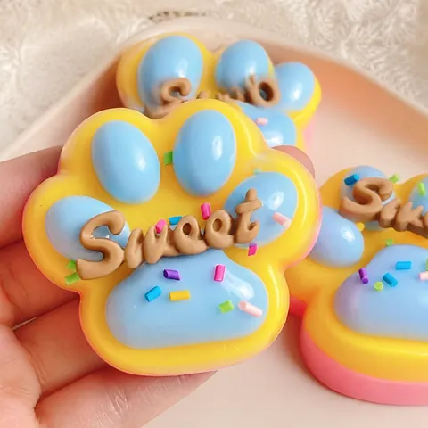 Rainbow Cat Paw Squishy Stress Relief Sensory Squeeze Toy With Sweet Design For Kids Adults Office Home Desk Decoration Gift