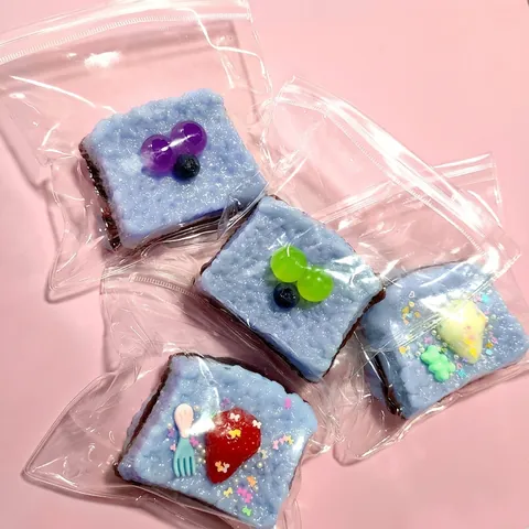 Doppelschichtiges Dickes Toast Squishy Spielzeug Simulation Brot Weiche Schlamm Textur Stressabbau Spielzeug Für Jugendliche