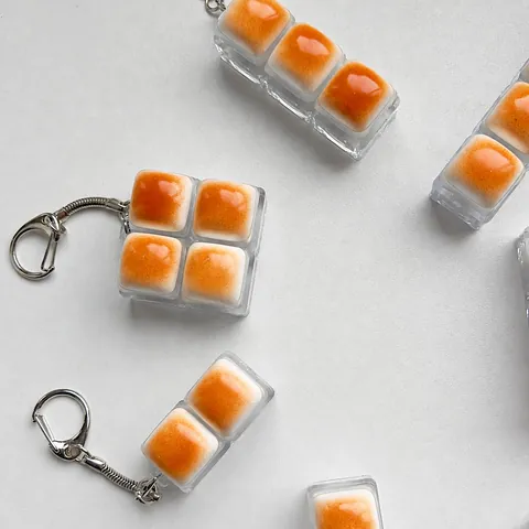 Caramel Bread Mechanical Switch Fidget Toy Keychain Stress Relief Sensory Toy For Office Desk Decor Bag Pendant Bag Accessory