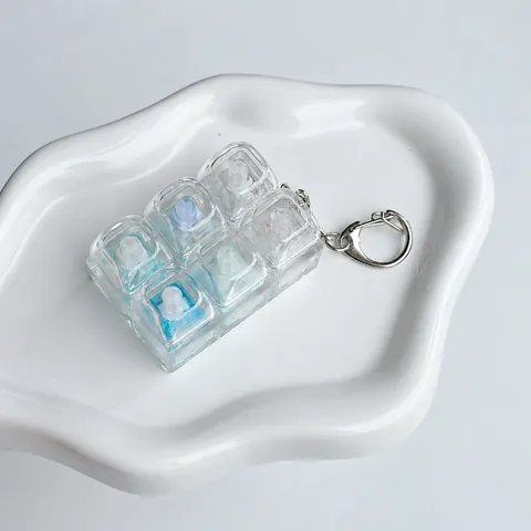 Porte-clés Jouet Fidget à Six Grilles avec Touches de Clavier à Axe Mécanique Coloré Transparent d'Été Pendentif Squishy PC