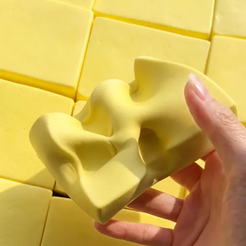 Jouet Malaxable Brique de Lait à Rebond Lent Anti Stress en Plastique Souple Jouet à Presser pour Adultes et Adolescents