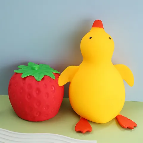 Jouet Squishy à Remontée Lente Mignon en Forme de Fraise et Canard pour Soulager le Stress et l'Anxiété Cadeau Enfants Adultes