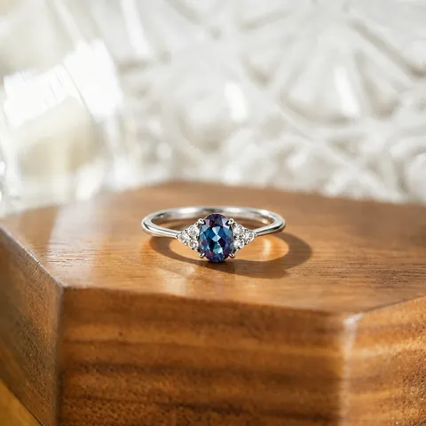Elegante Anillo de Plata de Ley 925 con Alejandrita Gema Ovalada en Forma de Huevo Diamante de Imitación Chapado en Oro Blanco