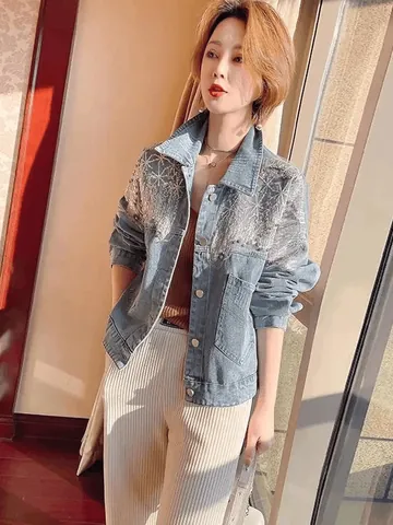 Women Sequin Rhinestone Denim Jacket Loose Casual Streetwear Washed Polyester Light Blue Autumn Fashion Button Up Top