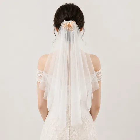 Elegant White Mesh Bridal Veil With Handmade Artificial Pearl Rhinestone Floral Gold Comb For Wedding Engagement Accessory