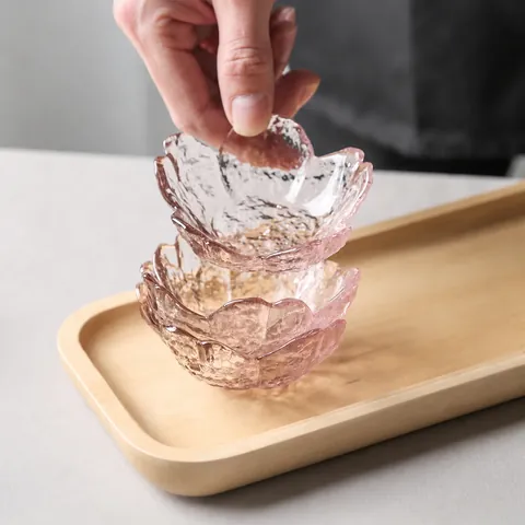 Petit Plat à Sauce en Verre Martelé Style Japonais Fleur de Cerisier Bord Doré Forme de Coeur Bol à Tremper pour Cuisine Maison Fête Décoration
