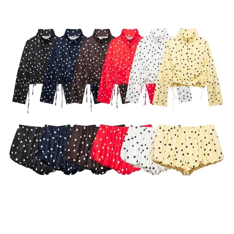 Set Due Pezzi Donna Stampa a Pois Giacca con Zip a Collo Alto e Pantaloncini Streetwear Moda Effetto Satin Top e Parte Inferiore