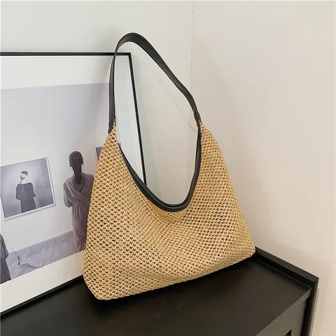 Women Woven Straw Shoulder Bag Large Capacity Summer Beach Tote Bag With PU Leather Strap Casual Fashion Hobo Underarm Handbag