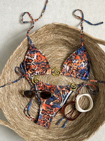 Conjunto de Bikini Sexy con Estampado de Leopardo para Mujer Bohemio Halter Triangle Top And Bottom Traje de Baño con Detalle de Anillo de Metal Dorado