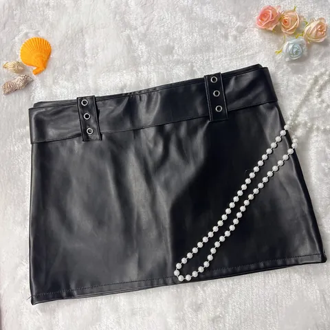 Women's Vintage Y2K PU Leather Mini Skirt Sexy Low Waist Bodycon Clubwear Skirt With Metal Grommet Belt Fashion Bottom