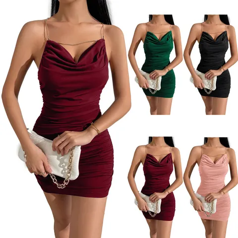 Robe Cami Plissée à Col Bénitier pour Femmes avec Chaîne en Métal Robe Mini Moulante à Dos Croisé pour Fête Printemps Été