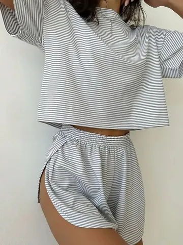 Vêtements de Détente Rayés pour Femmes Haut Et Bas Minimaliste T-Shirt à Manches Courtes d'Été Et Short à Taille Élastique Décontracté