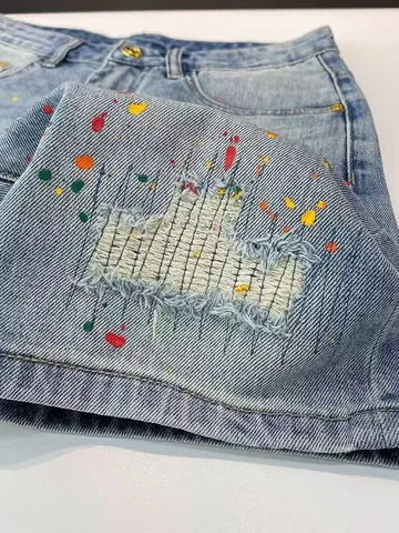 Men's Ink Splash Ripped Denim Shorts Slim Fit Stretchy Distressed Washed Retro Five Point Jean Shorts For Summer Casual Wear