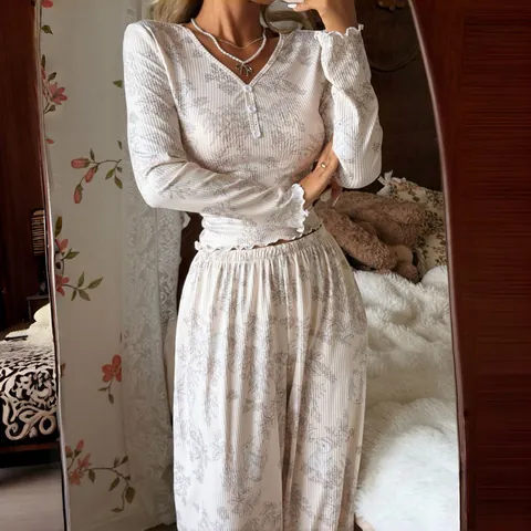 Women Floral Ribbed Pajama Set V-Neck Long Sleeve Top And Pants Off-White Loungewear Set Homewear Sleepwear