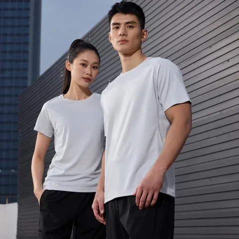 Camiseta Deportiva Unisex de Secado Rápido Ligera Transpirable Manga Corta Cuello Redondo Color Sólido para Correr Fitness Entrenamiento