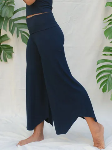 Women High Waist Asymmetrical Flare Pants Yoga Casual Cropped Trousers Milk Silk Polyester Spandex Solid Color Stretchy Bottoms