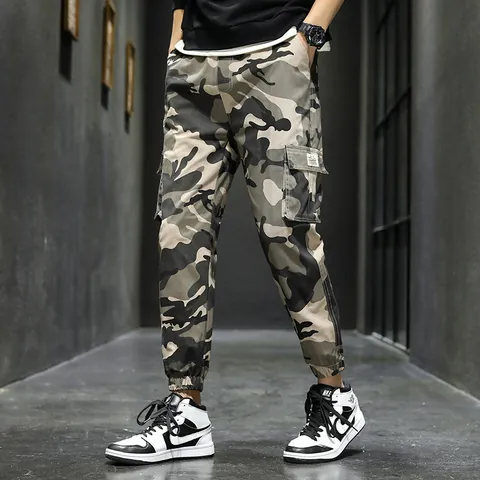 Men Vintage Cotton Camouflage Cargo Pants Outdoor Streetwear Multi-Pocket Jogger Pants Retro Loose Fit Cuffed Trousers