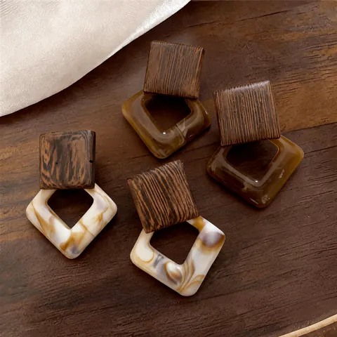 Vintage Ethnic Wood Resin Geometric Diamond Pendant Stud Earrings With Silver Earring Post For Women Retro Artistic Handcrafted Earrings