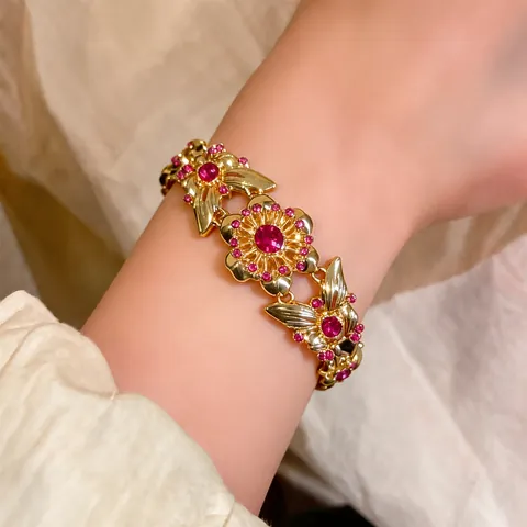Vintage Alloy Flower Bracelet With Rhinestones Gold Plated Rose Red Crystal Floral Buckle Bangle For Women French Jewelry
