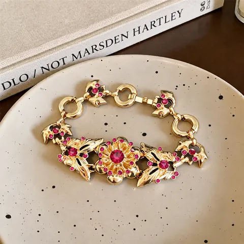 Vintage Alloy Flower Bracelet With Rhinestones Gold Plated Rose Red Crystal Floral Buckle Bangle For Women French Jewelry