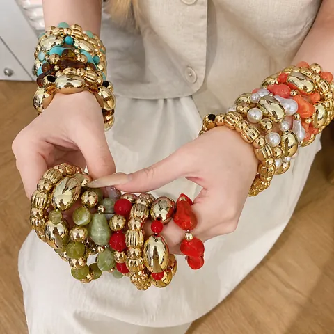 Conjunto de Pulseras Elásticas de Acrílico Geométrico Irregular Bohemio para Mujer Pulsera de Cuentas de Aleación de Oro para Vacaciones de Verano Fiesta Joyería