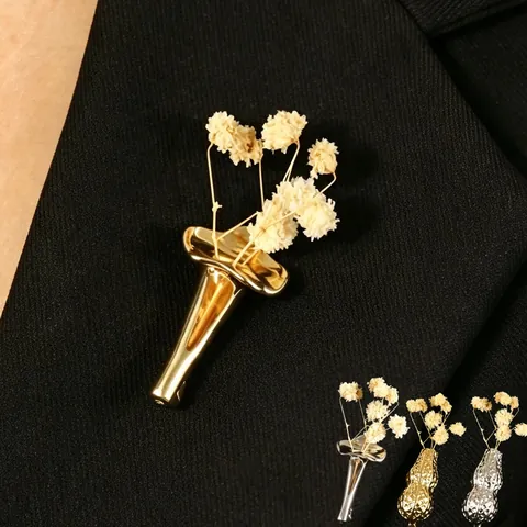 Vintage Creative Copper Vase Peanut Brooch For Women Electroplated Calla Lily Flower Bouquet Lapel Pin Suit Accessories