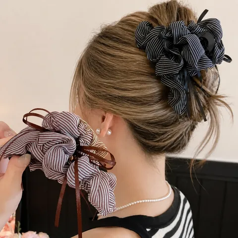 Korean Style Striped Pleated Bow-knot Tassel Hair Claw Acrylic Fabric Fashion Design Hair Clip For Women Headwear Accessories