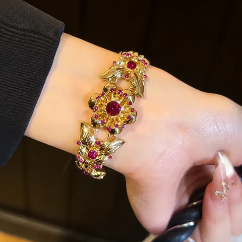 Pulsera Vintage de Aleación con Mariposa y Flor de Strass para Mujer Tono Dorado Rosa Rojo Joyería de Cristal Cierre de Palanca